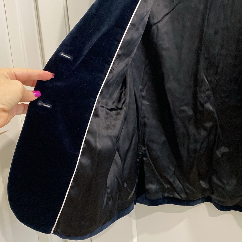 Deep Oxford Blue Velvet Tailored Blazer by Goop | Size 8 - Picture 13 of 13